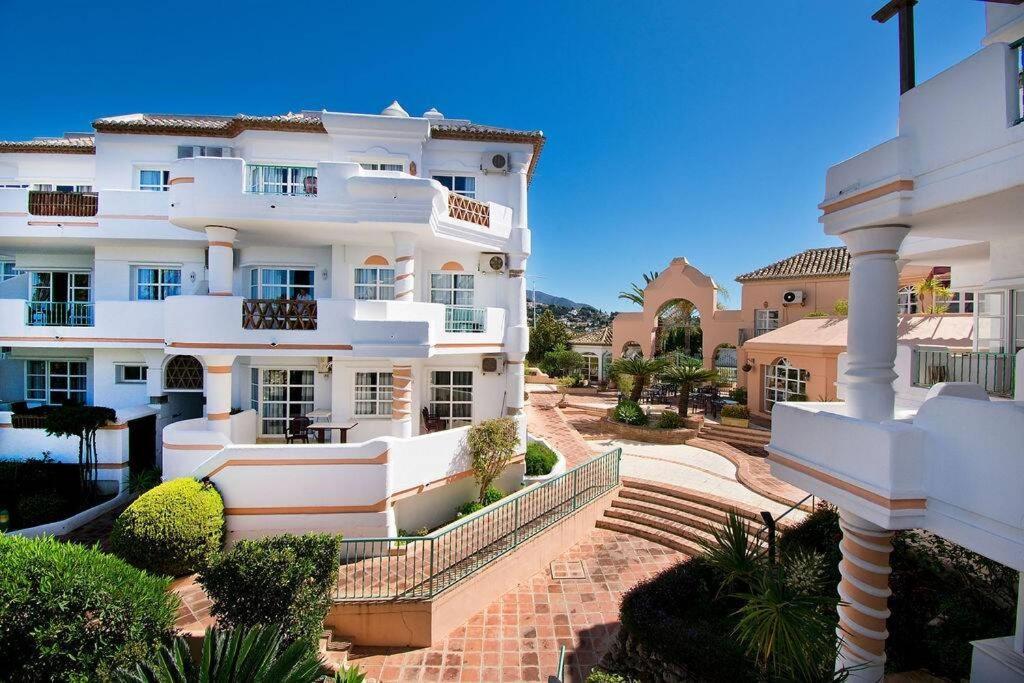 Spectacular Apartment In Matchroom Country Club Fuengirola Kültér fotó